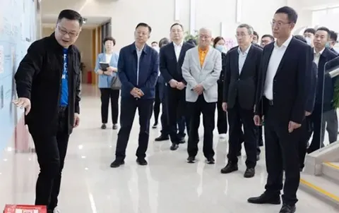Harbin Vice Party Secretary and Mayor Zhang Qixiang and his delegation visit Beike Biotech for inspection and exchange